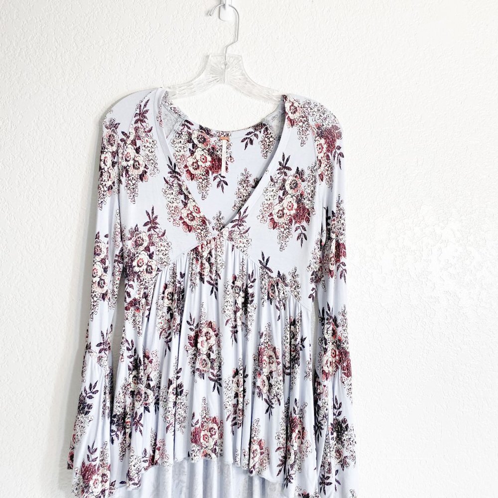 🦋 FREE PEOPLE Speak Easy Top Sky Blue Boho Floral Bell Sleeve Small Coquette - Picture 3 of 7